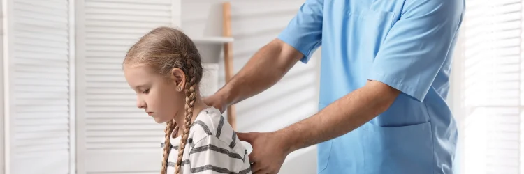 Green Bay WI Chiropractors May Help Scoliosis